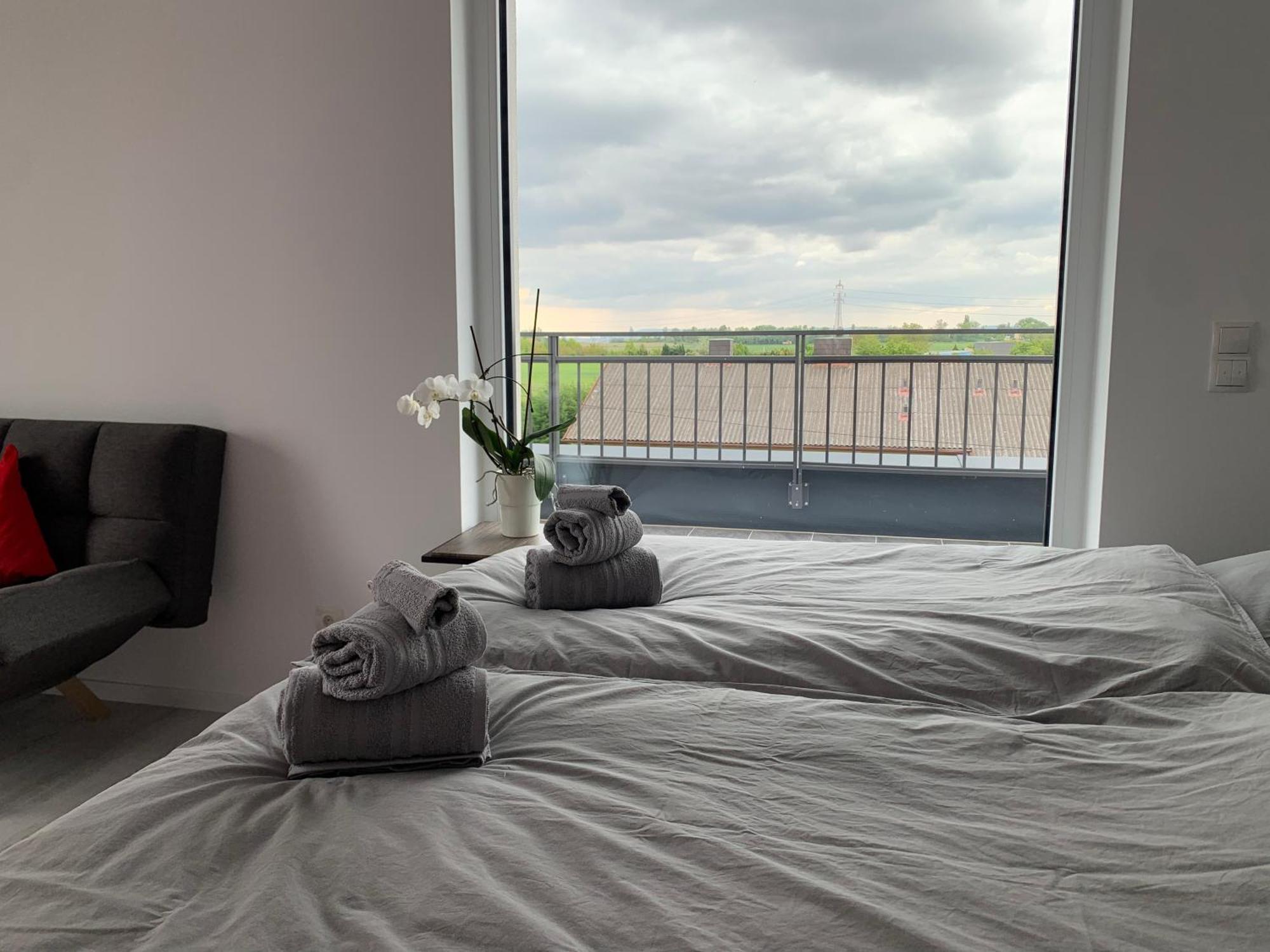 Weisses Haus Apartment เกราสดอร์ฟไบวีน ภายนอก รูปภาพ