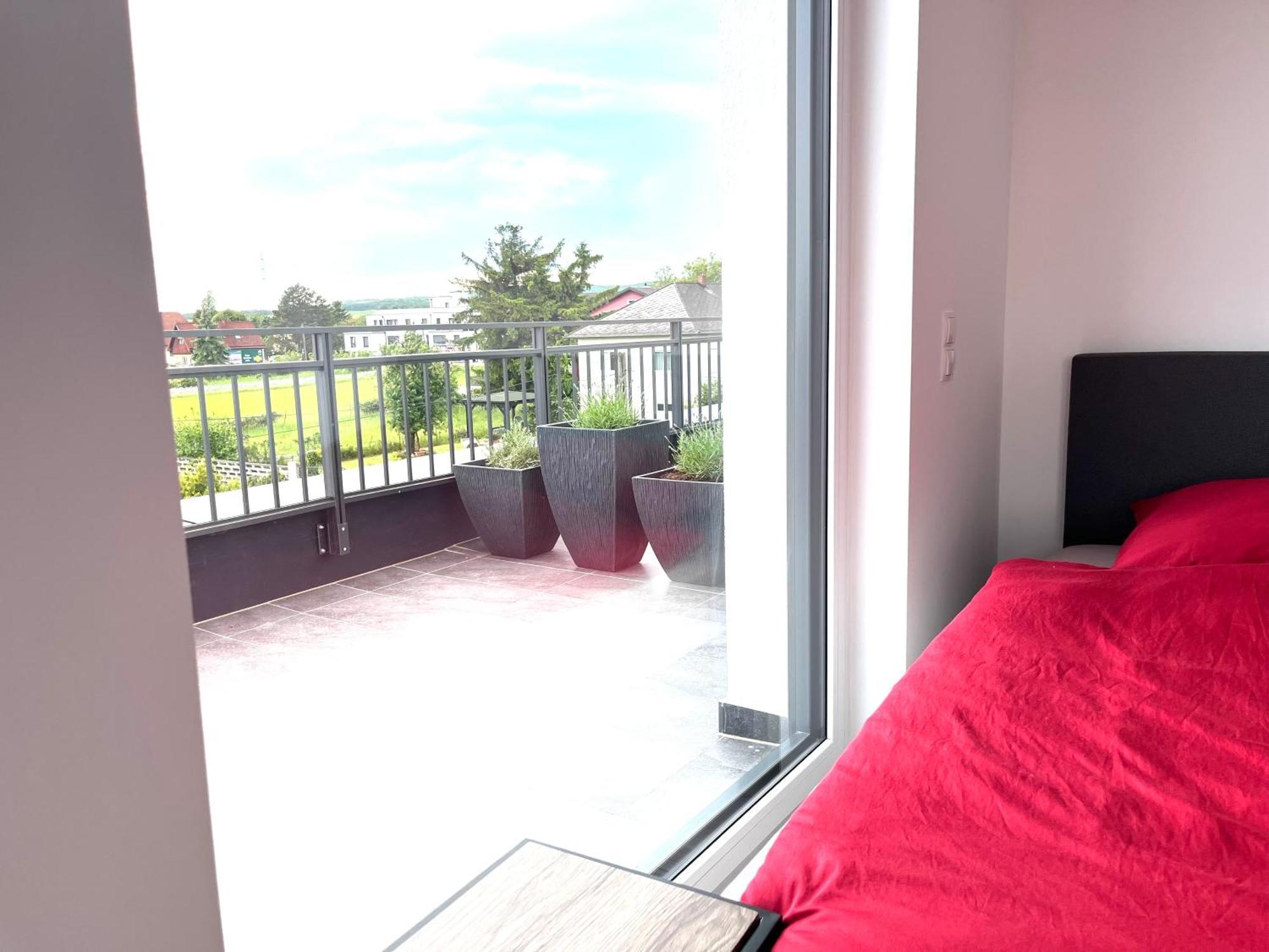 Weisses Haus Apartment เกราสดอร์ฟไบวีน ภายนอก รูปภาพ