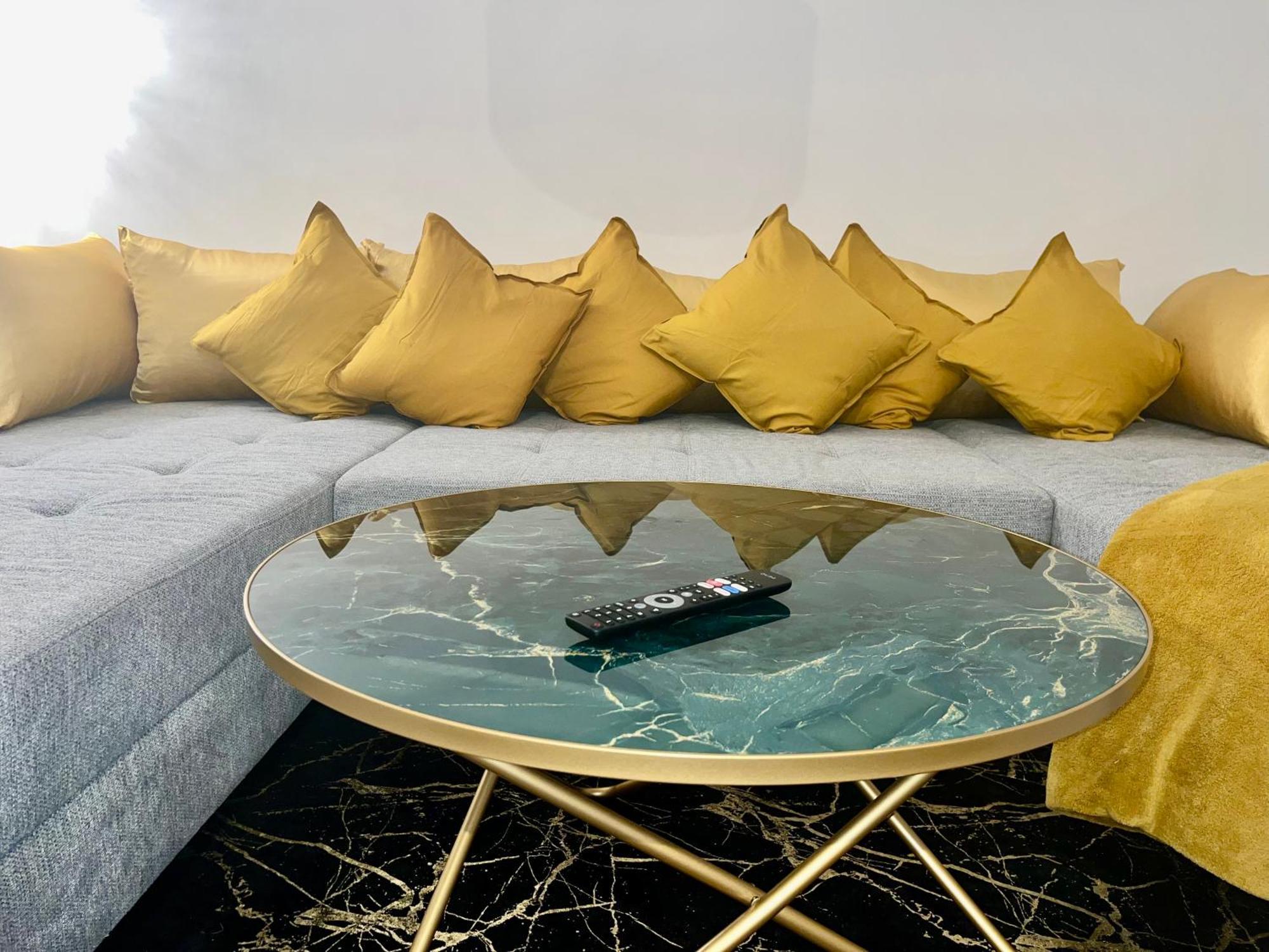 Weisses Haus Apartment เกราสดอร์ฟไบวีน ภายนอก รูปภาพ