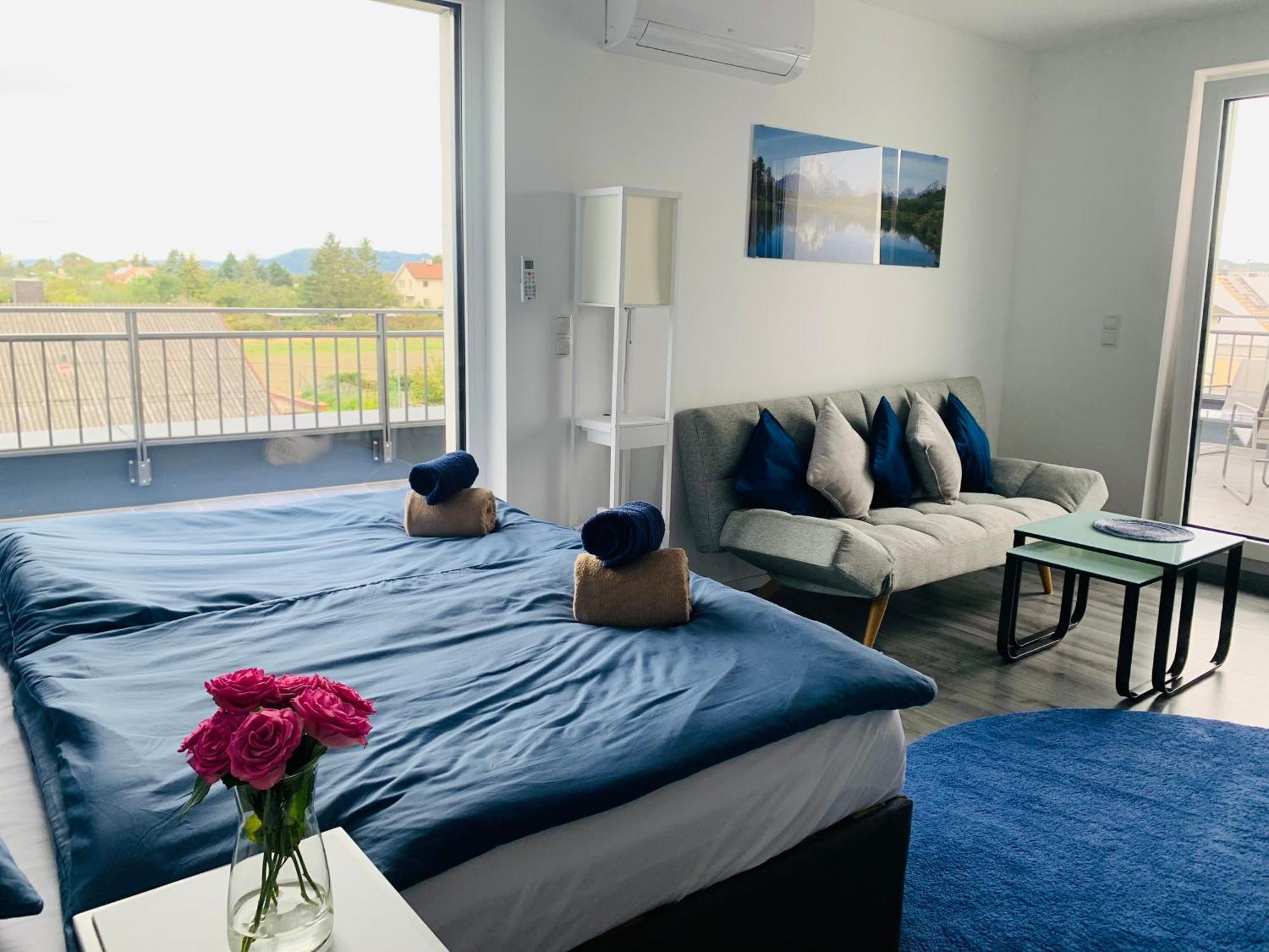 Weisses Haus Apartment เกราสดอร์ฟไบวีน ภายนอก รูปภาพ